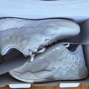 Puma Lamelo MB.01 Lo Grade School